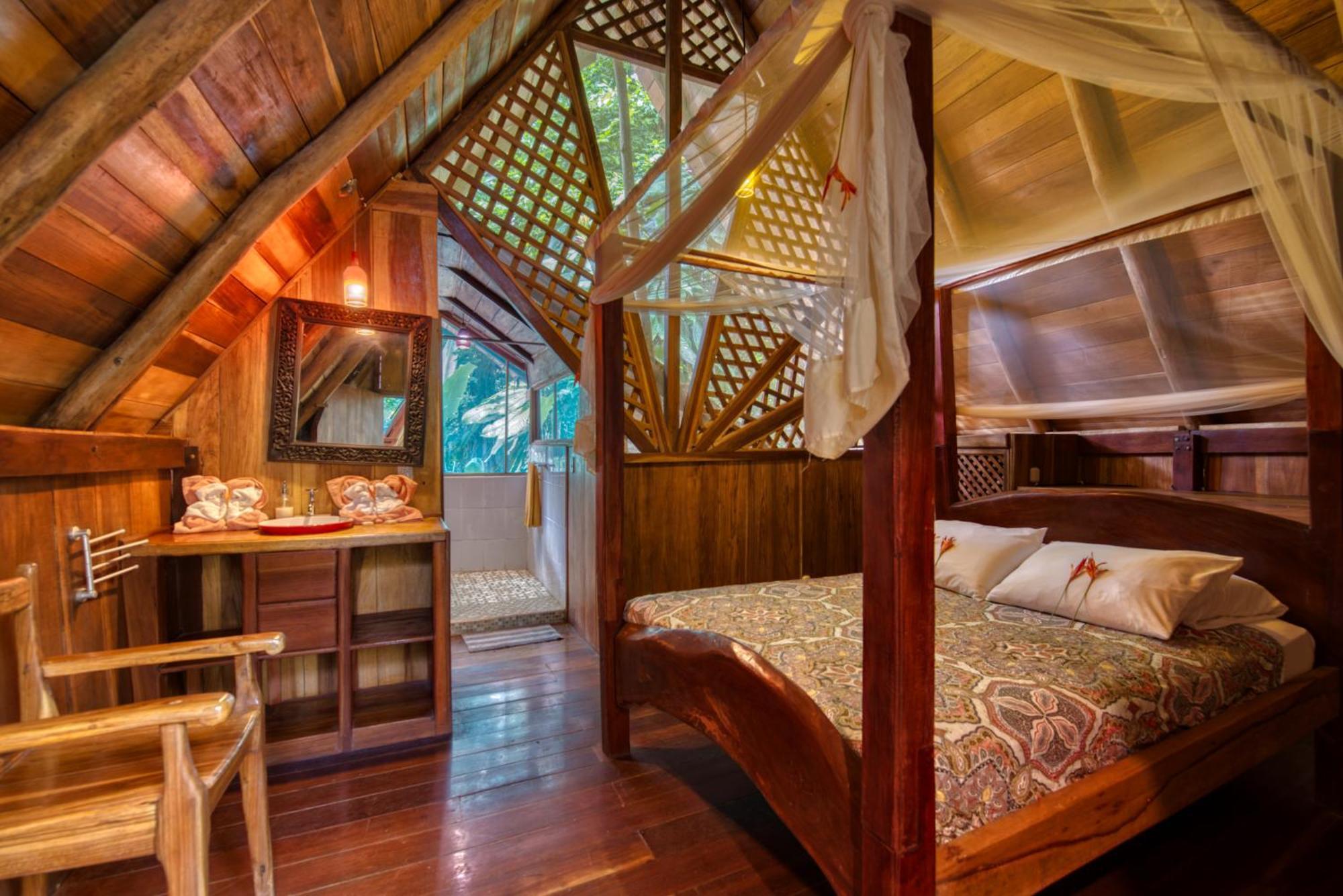 Tree House Beachfront Lodge Puerto Viejo de Talamanca Екстериор снимка
