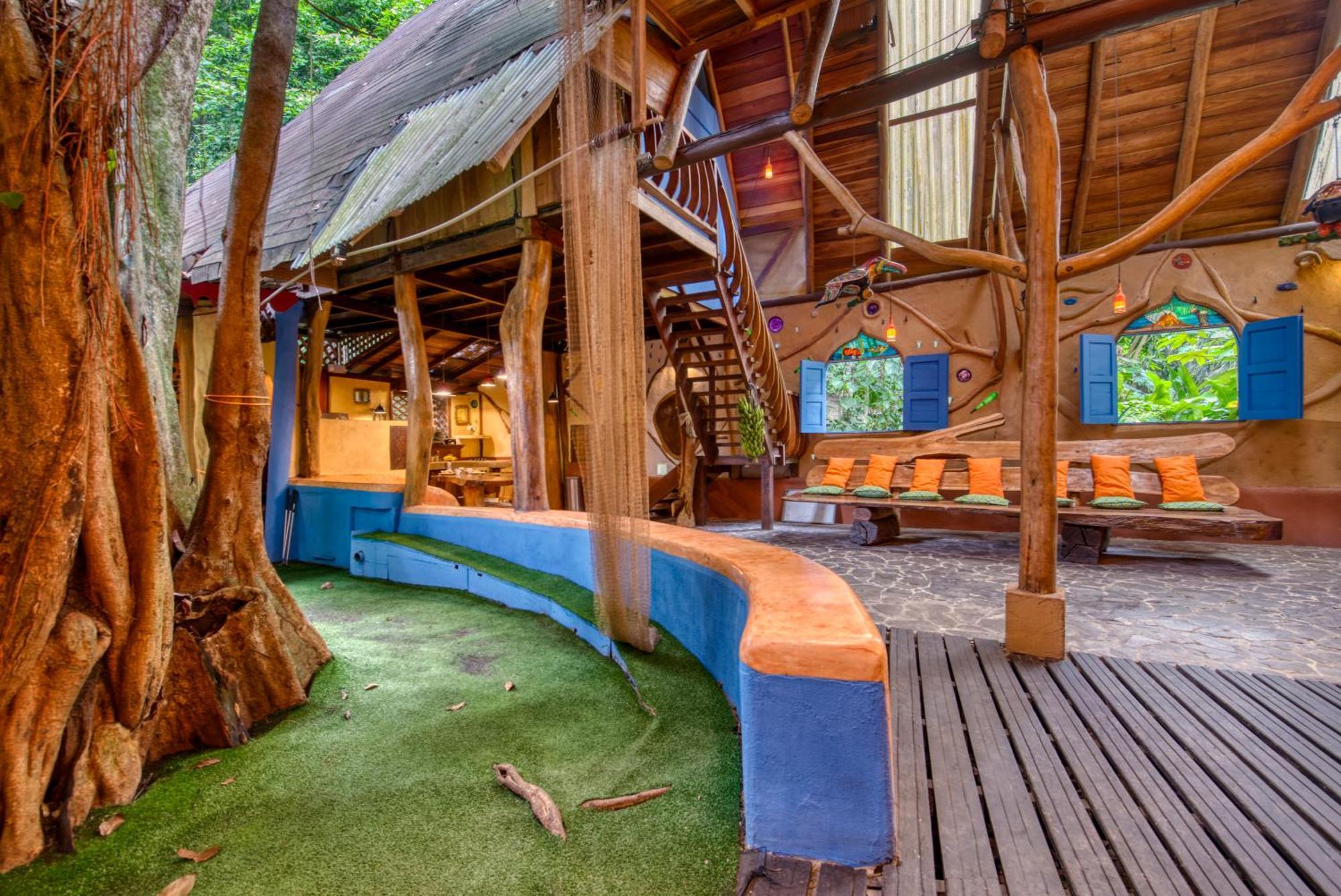 Tree House Beachfront Lodge Puerto Viejo de Talamanca Екстериор снимка