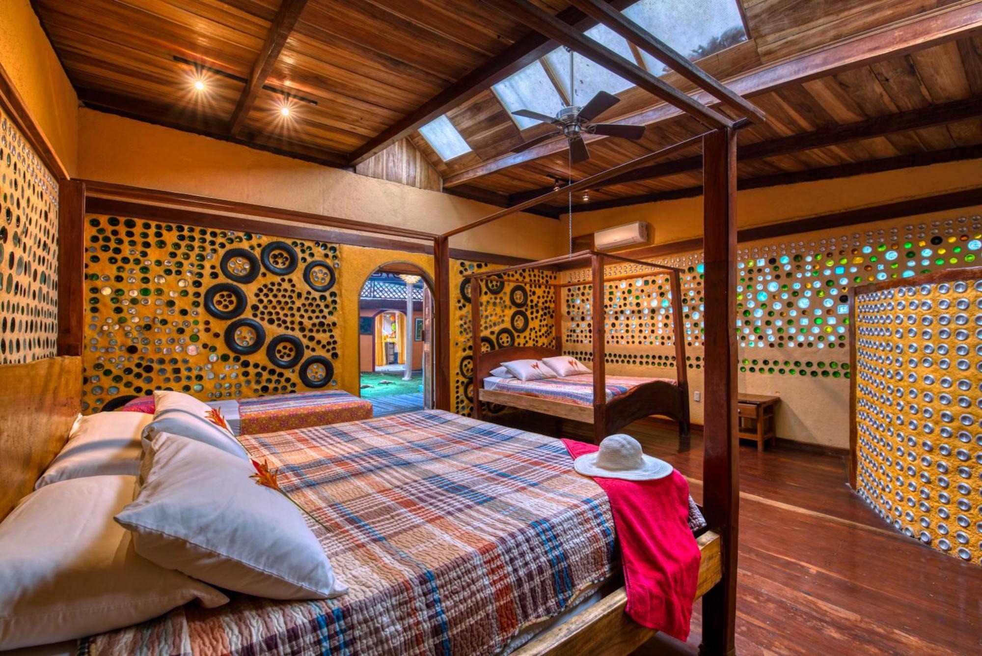 Tree House Beachfront Lodge Puerto Viejo de Talamanca Екстериор снимка