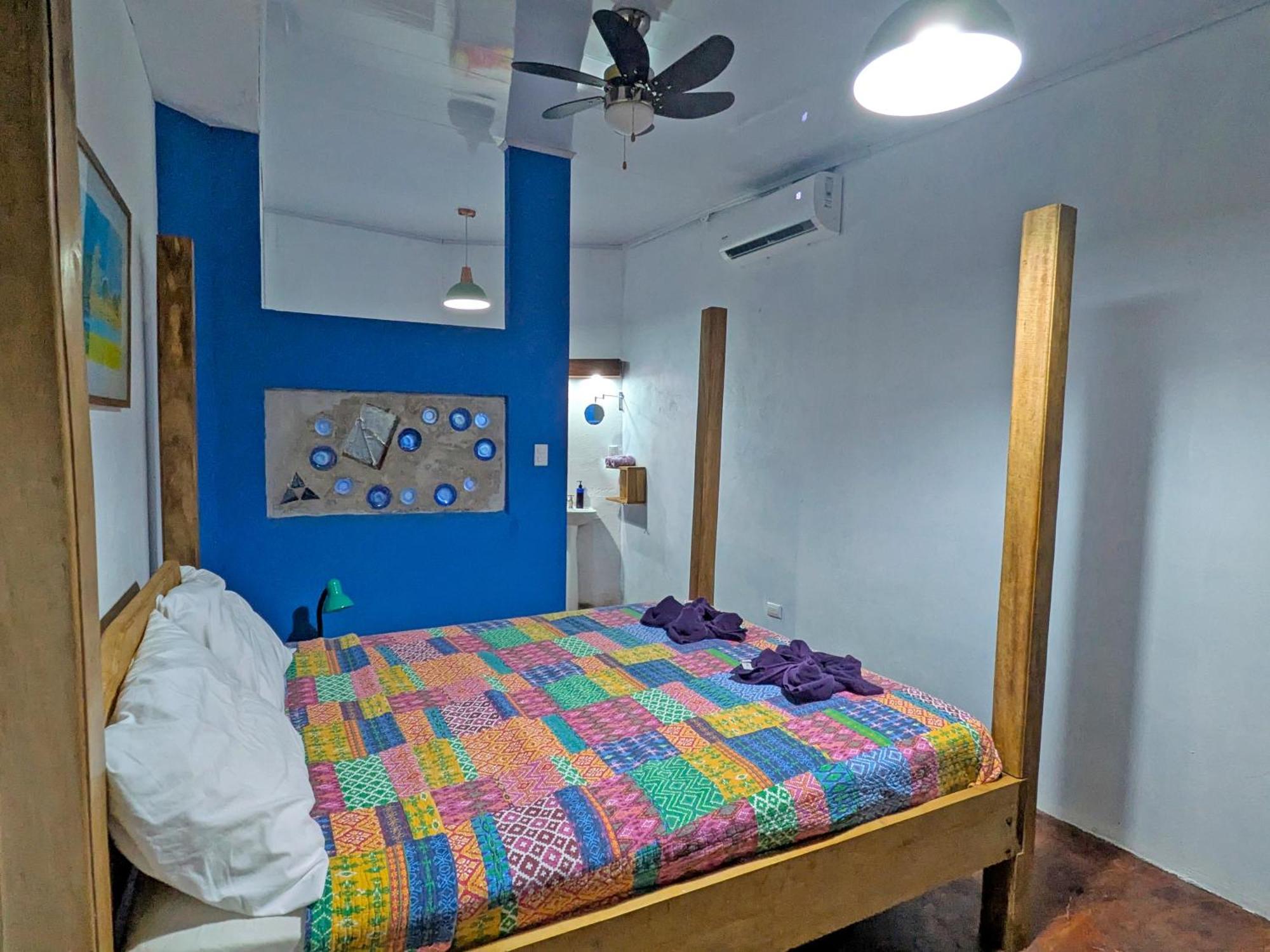Tree House Beachfront Lodge Puerto Viejo de Talamanca Екстериор снимка